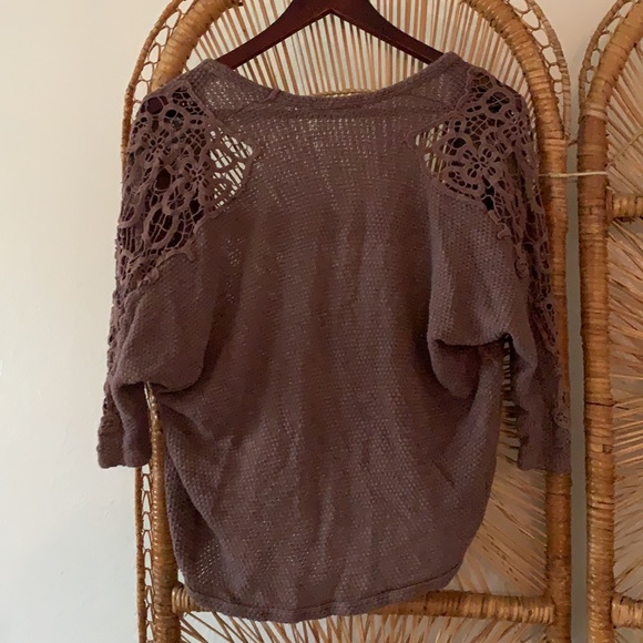 Shoulder Peak Cardigan // - Picture 3 of 4